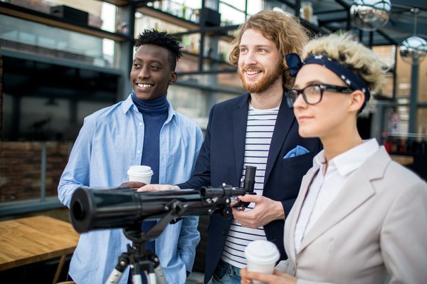 Quels sont les meilleurs endroits pour observer les oiseaux en Camargue, France?